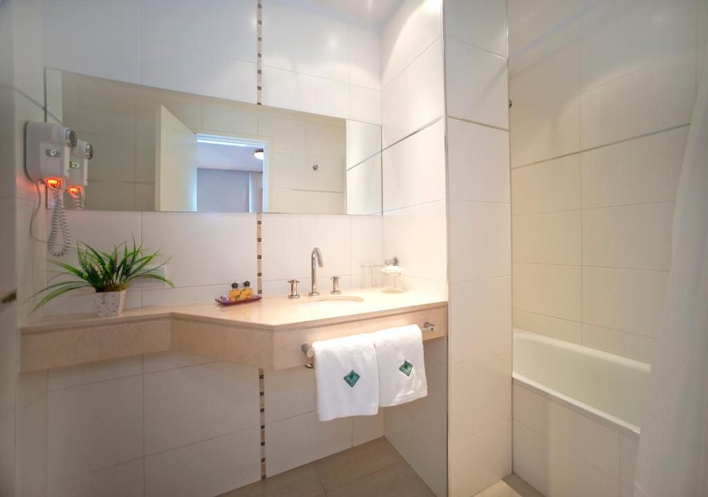 Hotel Esmeralda Select Mar del Plata Bilik gambar